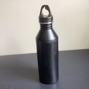 MIZU BPA FREE 25oz STAINLESS STEEL WATER BOTTLE